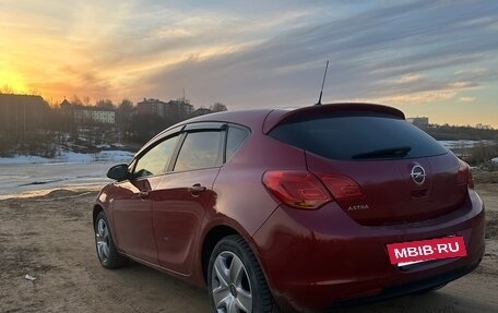 Opel Astra J, 2011 год, 849 000 рублей, 3 фотография