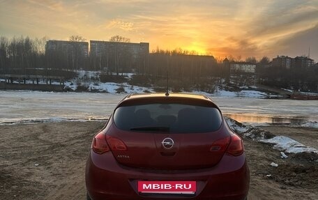 Opel Astra J, 2011 год, 849 000 рублей, 4 фотография