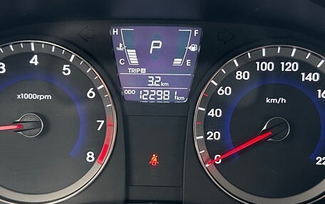 Hyundai Solaris II рестайлинг, 2011 год, 659 000 рублей, 23 фотография