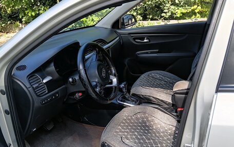 KIA Rio IV, 2018 год, 1 050 000 рублей, 8 фотография