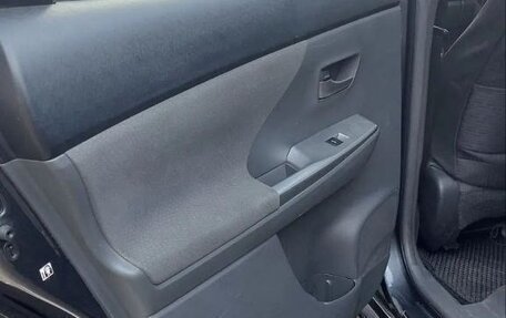 Toyota Prius Alpha I (ZVW40/41), 2014 год, 1 750 000 рублей, 8 фотография