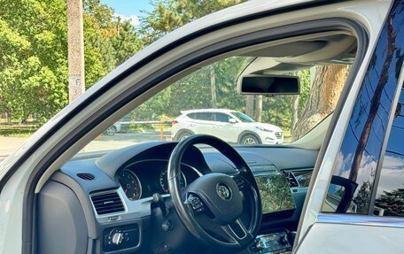 Volkswagen Touareg III, 2015 год, 2 800 000 рублей, 14 фотография