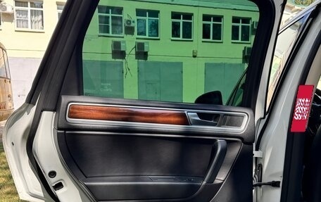 Volkswagen Touareg III, 2015 год, 2 800 000 рублей, 13 фотография
