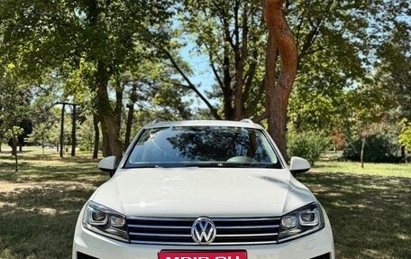 Volkswagen Touareg III, 2015 год, 2 800 000 рублей, 1 фотография