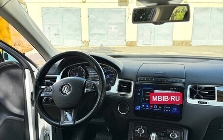 Volkswagen Touareg III, 2015 год, 2 800 000 рублей, 20 фотография
