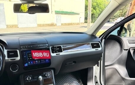 Volkswagen Touareg III, 2015 год, 2 800 000 рублей, 21 фотография