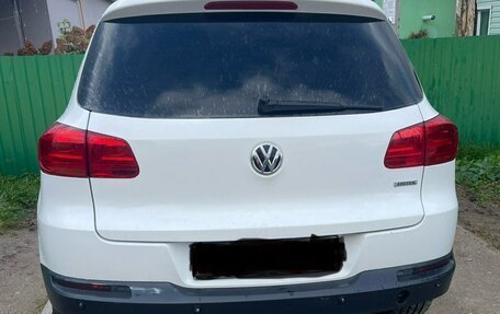 Volkswagen Tiguan I, 2012 год, 1 100 000 рублей, 2 фотография