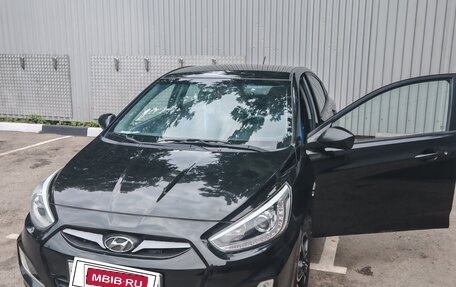 Hyundai Solaris II рестайлинг, 2014 год, 890 000 рублей, 16 фотография