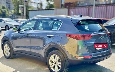 KIA Sportage IV рестайлинг, 2018 год, 2 072 000 рублей, 7 фотография