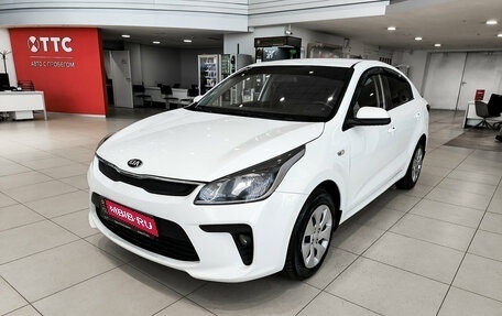 KIA Rio IV, 2018 год, 990 000 рублей, 1 фотография