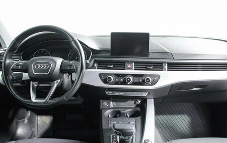 Audi A4, 2016 год, 2 900 000 рублей, 11 фотография