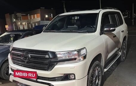 Toyota Land Cruiser 200, 2015 год, 5 500 000 рублей, 2 фотография