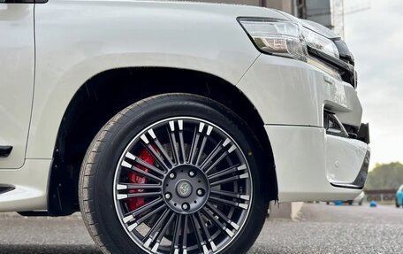 Toyota Land Cruiser 200, 2015 год, 5 500 000 рублей, 7 фотография
