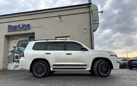 Toyota Land Cruiser 200, 2015 год, 5 500 000 рублей, 9 фотография