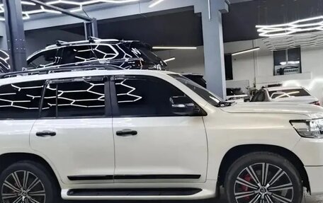Toyota Land Cruiser 200, 2015 год, 5 500 000 рублей, 34 фотография