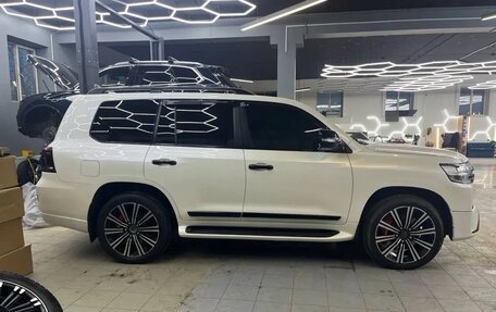Toyota Land Cruiser 200, 2015 год, 5 500 000 рублей, 35 фотография