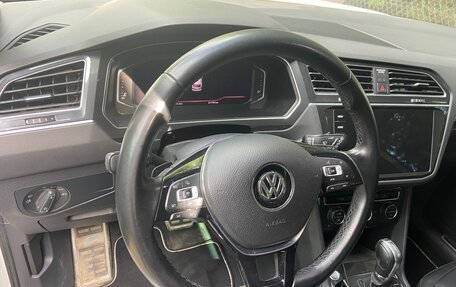 Volkswagen Tiguan II, 2019 год, 2 500 000 рублей, 8 фотография