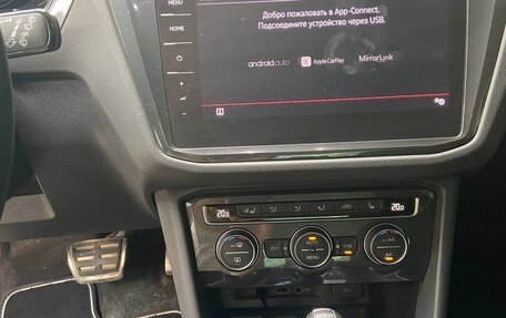 Volkswagen Tiguan II, 2019 год, 2 500 000 рублей, 11 фотография