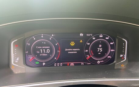 Volkswagen Tiguan II, 2019 год, 2 500 000 рублей, 10 фотография