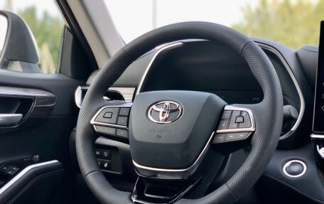 Toyota Highlander, 2026 год, 5 650 000 рублей, 12 фотография