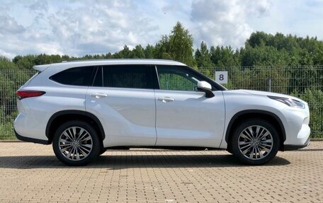 Toyota Highlander, 2026 год, 5 650 000 рублей, 4 фотография