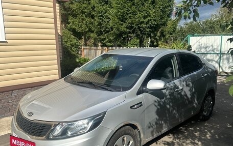 KIA Rio III рестайлинг, 2012 год, 500 000 рублей, 3 фотография