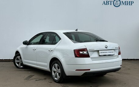 Skoda Octavia, 2019 год, 1 990 000 рублей, 7 фотография