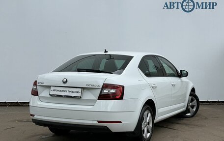 Skoda Octavia, 2019 год, 1 990 000 рублей, 5 фотография