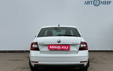 Skoda Octavia, 2019 год, 1 990 000 рублей, 6 фотография