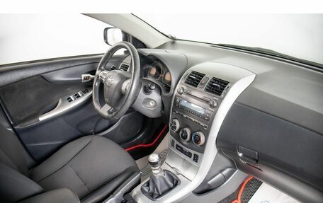 Toyota Corolla, 2011 год, 799 000 рублей, 10 фотография