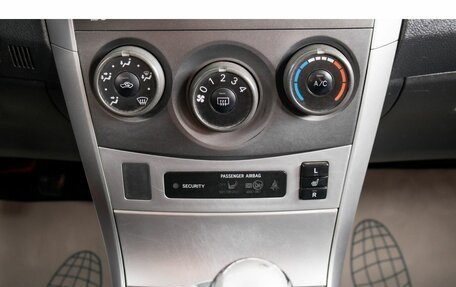 Toyota Corolla, 2011 год, 799 000 рублей, 17 фотография