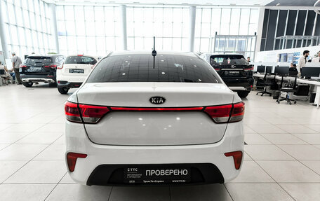 KIA Rio IV, 2018 год, 990 000 рублей, 6 фотография