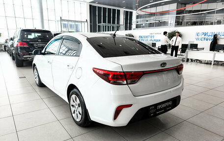 KIA Rio IV, 2018 год, 990 000 рублей, 7 фотография