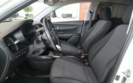 KIA Rio IV, 2018 год, 990 000 рублей, 16 фотография