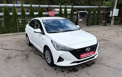 Hyundai Solaris II рестайлинг, 2021 год, 1 300 000 рублей, 1 фотография
