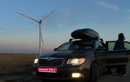 Skoda Superb III рестайлинг, 2010 год, 950 000 рублей, 1 фотография