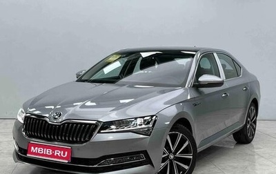 Skoda Superb III рестайлинг, 2023 год, 2 050 000 рублей, 1 фотография