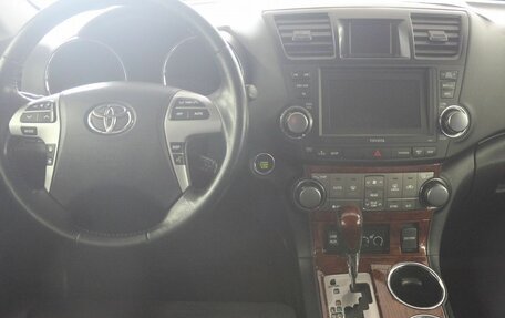Toyota Highlander III, 2012 год, 1 490 000 рублей, 7 фотография