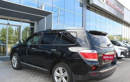 Toyota Highlander III, 2012 год, 1 490 000 рублей, 4 фотография