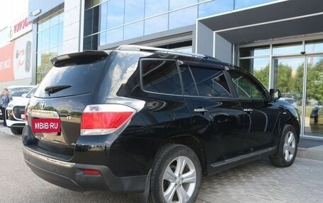 Toyota Highlander III, 2012 год, 1 490 000 рублей, 6 фотография