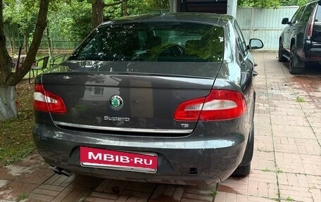 Skoda Superb III рестайлинг, 2010 год, 950 000 рублей, 5 фотография