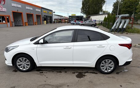 Hyundai Solaris II рестайлинг, 2021 год, 1 300 000 рублей, 7 фотография