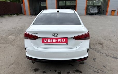 Hyundai Solaris II рестайлинг, 2021 год, 1 300 000 рублей, 5 фотография