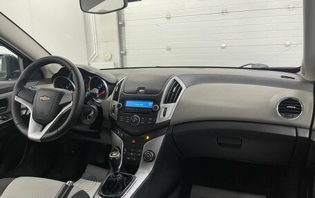 Chevrolet Cruze II, 2013 год, 699 000 рублей, 10 фотография