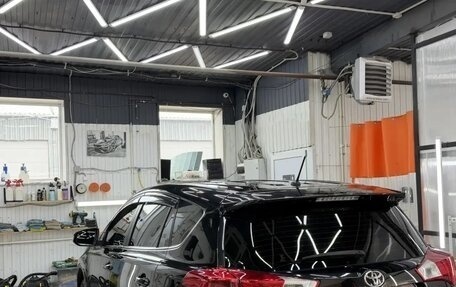 Toyota RAV4, 2013 год, 2 050 000 рублей, 4 фотография