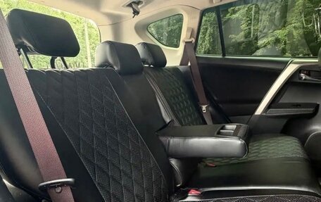 Toyota RAV4, 2013 год, 2 050 000 рублей, 12 фотография