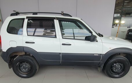 Chevrolet Niva I рестайлинг, 2019 год, 750 000 рублей, 11 фотография