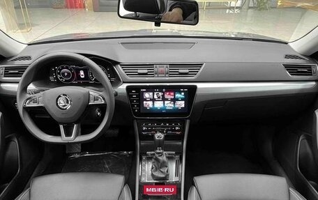 Skoda Superb III рестайлинг, 2023 год, 2 050 000 рублей, 16 фотография
