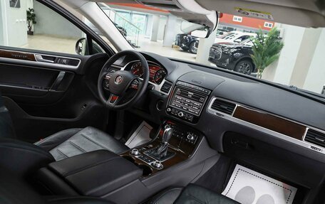 Volkswagen Touareg III, 2017 год, 2 850 000 рублей, 5 фотография