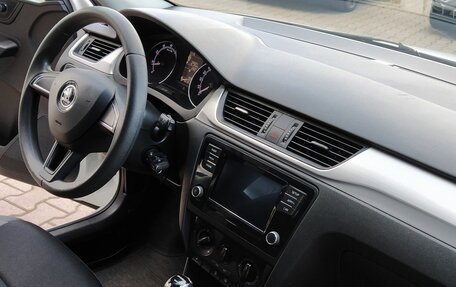 Skoda Rapid I, 2018 год, 1 200 000 рублей, 17 фотография